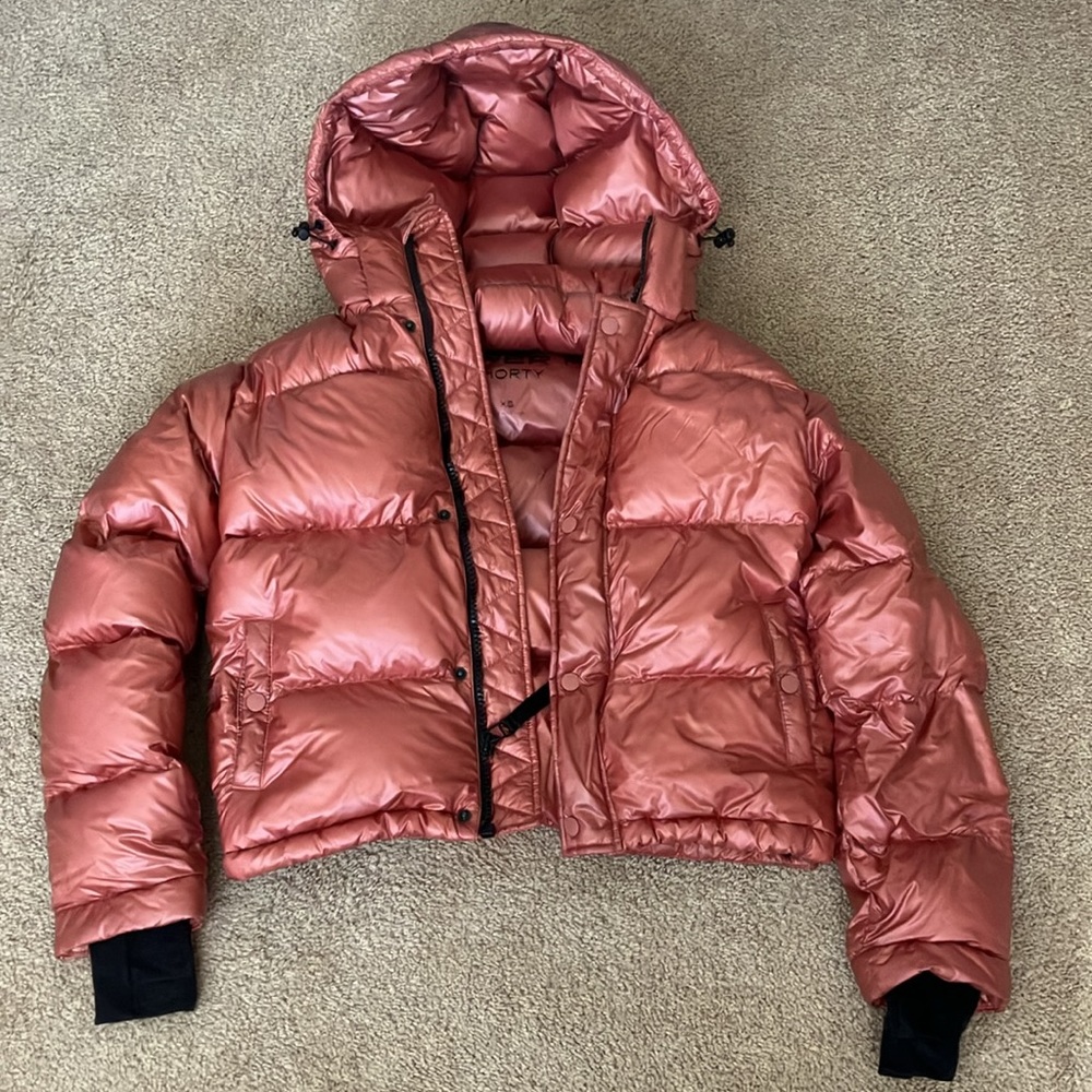 Used Aritzia The Super Puff Shorty Sz XS
